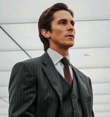 BRUCE WAYNE